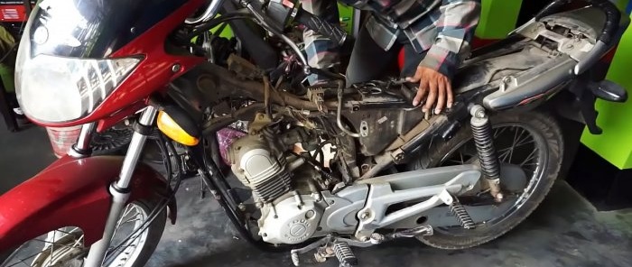איך להפוך אופנוע קל לאופניים חשמליים
