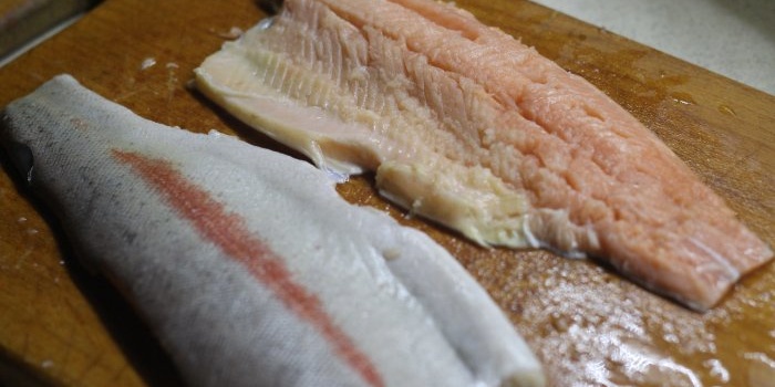 Hvordan filetere nesten hvilken som helst fisk enkelt og raskt - universelle trinn-for-trinn-instruksjoner