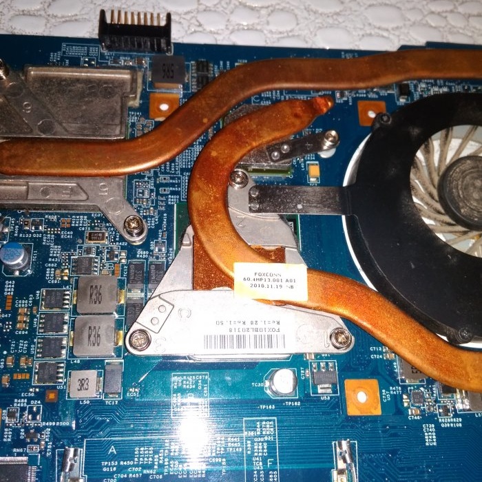 Cleaning the cooling system in a laptop