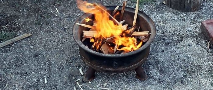 Hogyan készítsünk tűzrakást egy régi keréktárcsából