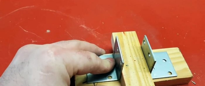 Hogyan készítsünk egy hasító kerítésvágót