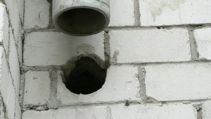 Kā no kanalizācijas caurulēm izgatavot skursteni pirtij