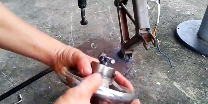 How to make a drilling machine from a jack and a washing machine motor