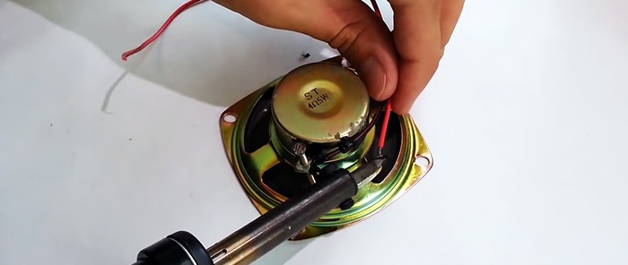 Како направити сирену из једног звучника без транзистора