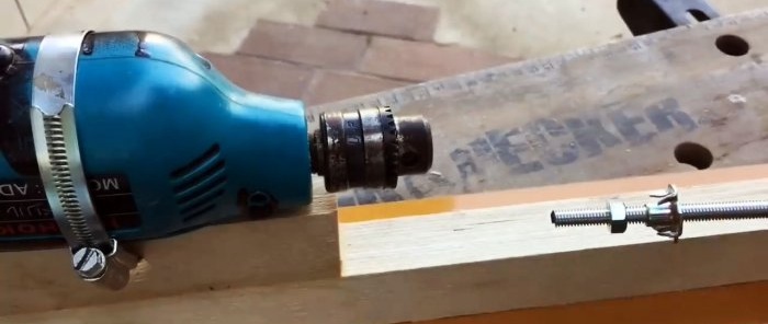 Anyone can make this lathe from a drill.