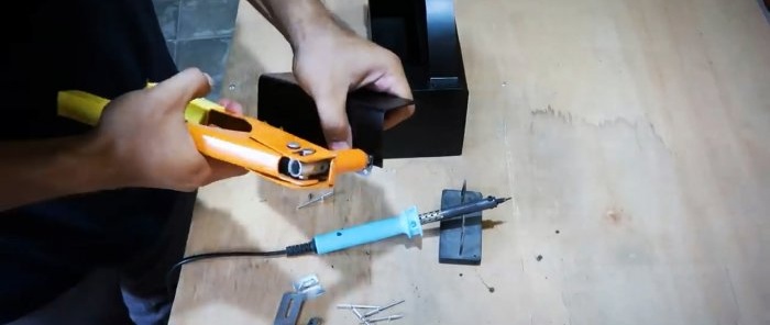 Cum să faci un cufăr de instrumente din țeavă din PVC