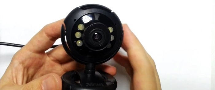 Que pouvez-vous voir si vous retirez le filtre IR d'une webcam ?