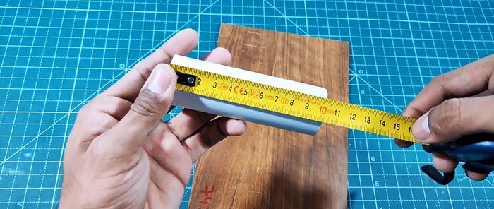 Hacer una mini sierra de mesa de 12 V