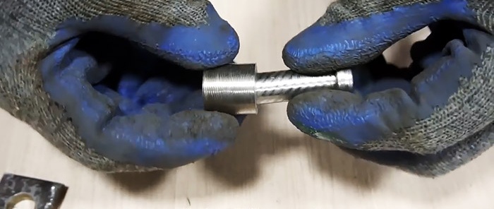 Fast metal shears driven by an electric drill