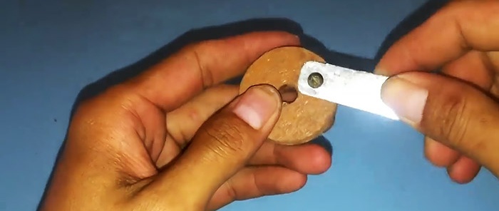 Mini sierra de calar de 3,7 V con tus propias manos