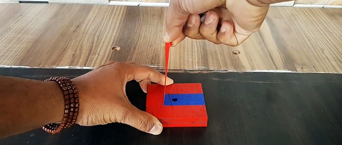How to make a machine for stripping insulation from any wires