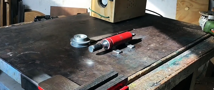 Kako napraviti osovinu za kružnu pilu od otpadnog materijala