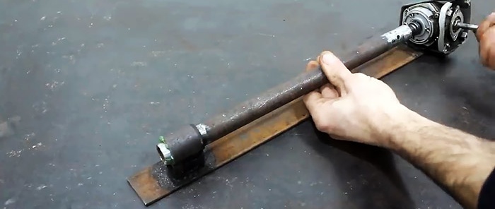 Как да направите устройство за навиване на пружини от скоростна кутия на мелница