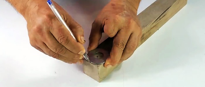 Как да си направим компактен циркулярен трион от бормашина с регулируема дълбочина на рязане