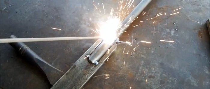 Kako napraviti snažan polužni nož za metal