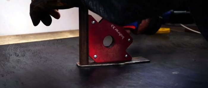 Cách chế tạo máy cắt từ máy mài góc và giảm xóc cũ