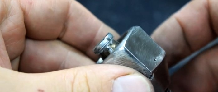 Magaan, compact magnetic contact para sa DIY electric welding