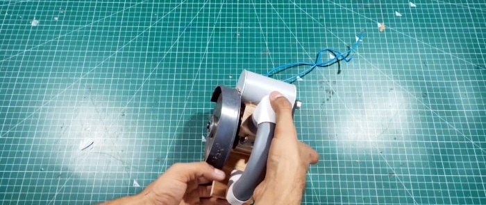 Cómo hacer una mini sierra circular de 12V