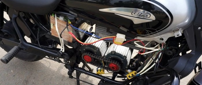 Cum se transformă o motocicletă într-o bicicletă electrică cu o viteză de 80 mph