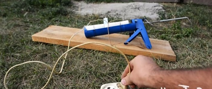How to make an extruder for melting plastic from a sealant gun
