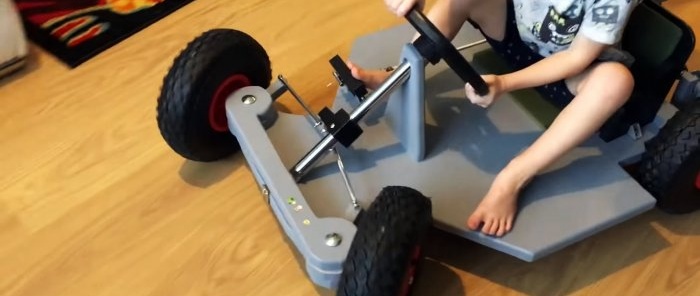 Kā izgatavot bērnu elektromobili no saplākšņa un skrūvgrieža