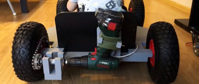 How to make a children's electric car from plywood and a screwdriver