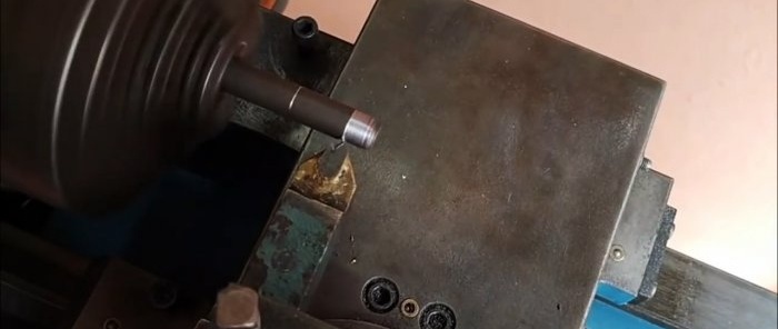 Com convertir una màquina de cosir en un trencaclosques