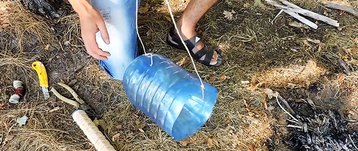 Hur man gör en clamshell från en plastflaska