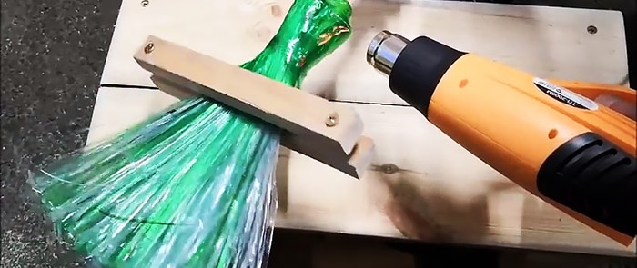 How to make a broom from plastic bottles
