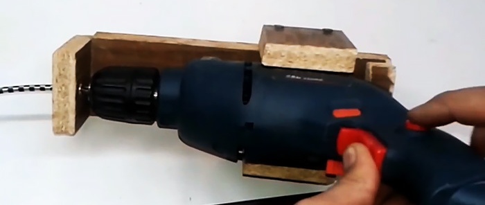 Sådan laver du en boreanordning til en skruetrækker