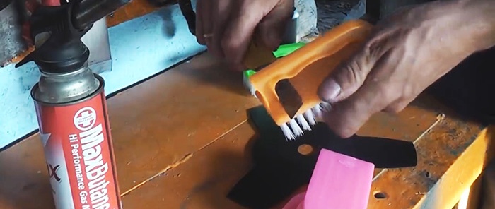 How to make a turbo brush for a trimmer that washes everything