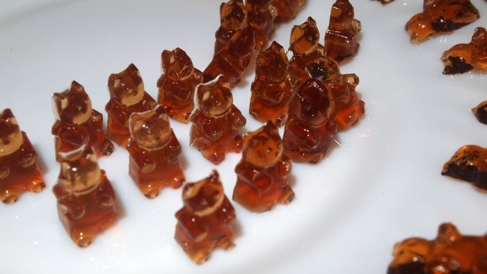 Cara membuat gummy bear daripada Coca-Cola