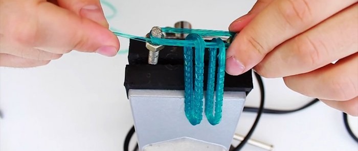 How to make the strongest chain from plastic bottles