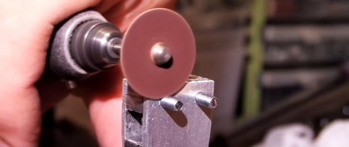 Cómo hacer una sierra de calar confiable para cortar formas