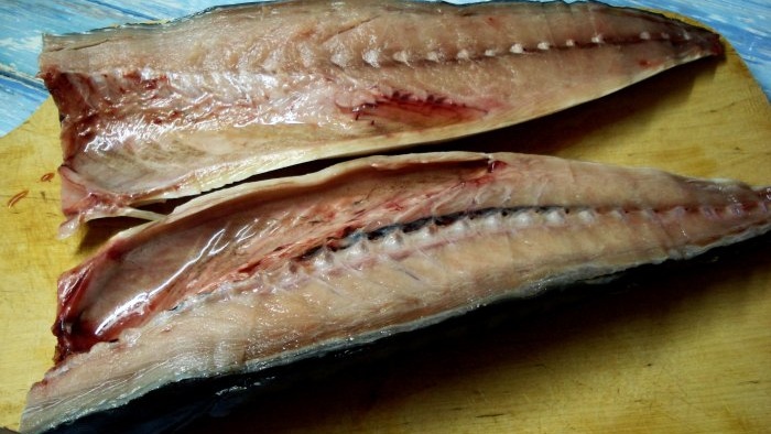 Frozen mackerel stroganina