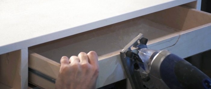 Ako vyrobiť počítačový stôl v škandinávskom štýle