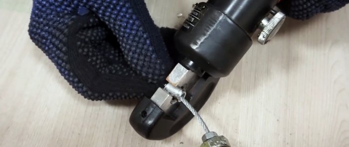 Paano gumawa ng roller shears para sa metal