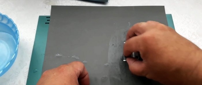 Hoe u de messen van een tondeuse heel gemakkelijk kunt slijpen