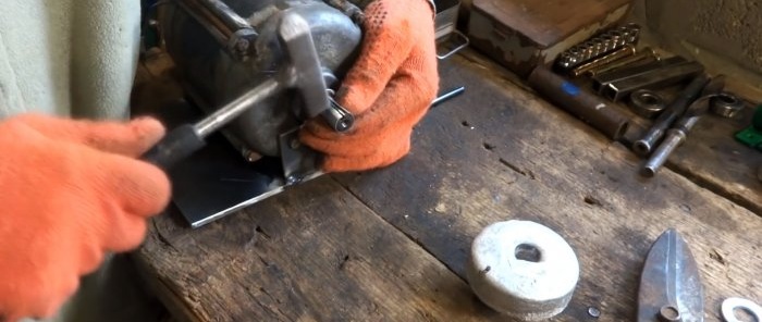 Wie man eine Riemenscheibe ohne Drehmaschine herstellt