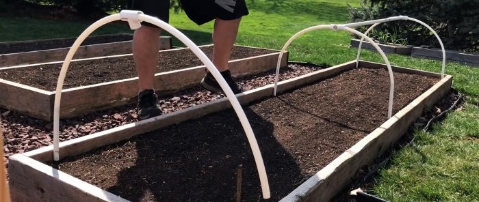 How to quickly and easily make a greenhouse from plastic pipes and film