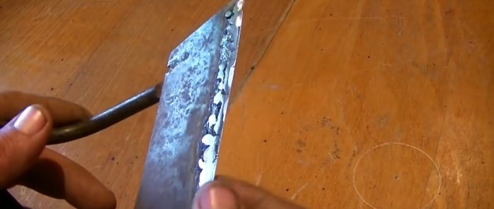 How to make a self-sharpening hoe