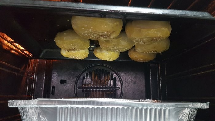 Een oven gebruiken in plaats van een tandoor om heerlijke samsa te bereiden