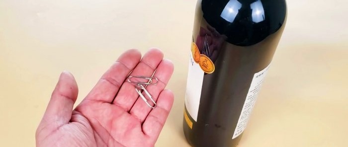 How to open a bottle with a paper clip