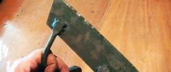 How to make a self-sharpening hoe