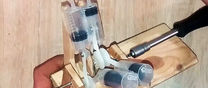 Cómo hacer un potente mini compresor de 4 pistones con jeringas desechables