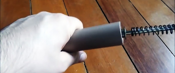 Comment fabriquer un cylindre pneumatique à partir d'un tuyau en PVC