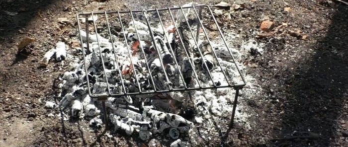 No tires la estufa vieja, haz una barbacoa plegable con su parrilla