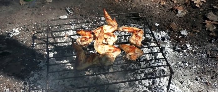 Ne jetez pas le vieux poêle, fabriquez un barbecue pliant avec sa grille