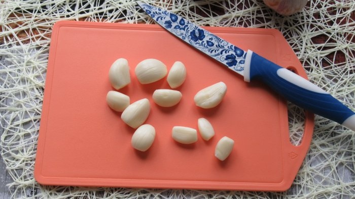 How to make garlic powder