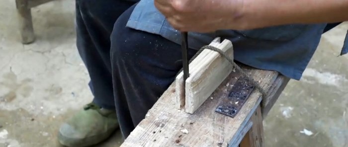 Cách làm nắp gỗ cho vạc trong nhà khói hoặc lò nướng mà không cần keo, đinh và ốc vít